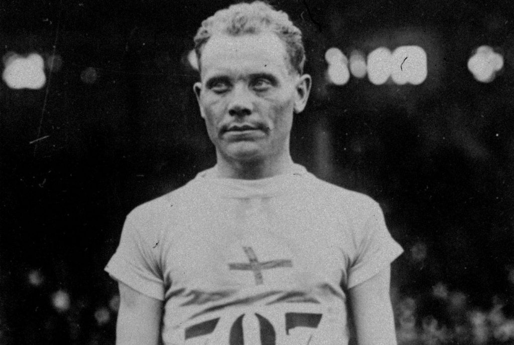 Paavo Nurmi de beste Finse atleet ooit, hij won 9 keer Olympisch goud Paavo Nurmi de beste Finse atleet ooit, hij won 9 keer Olympisch goud